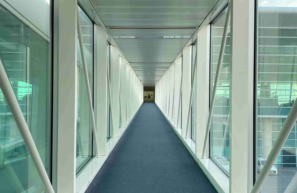 Temporary Glass Boarding Solutions