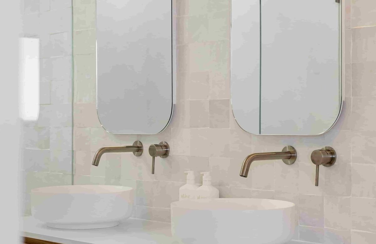 Custom Bathroom Mirror Installations