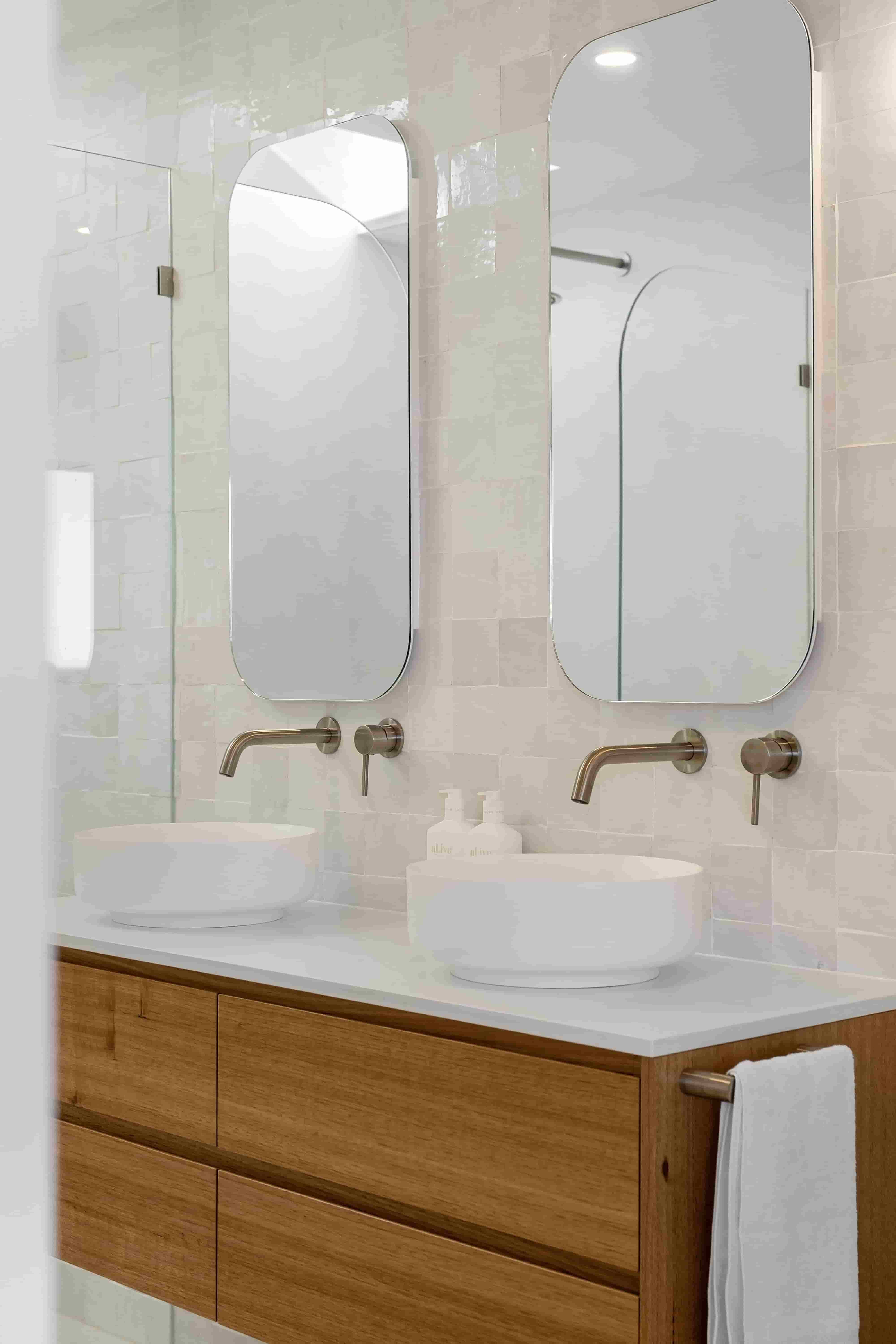 Custom Bathroom Mirror Installations